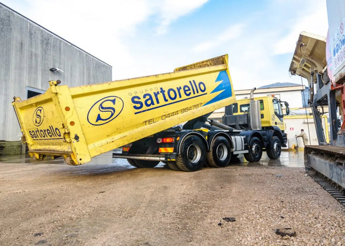 Azienda - 24 Azienda - 23